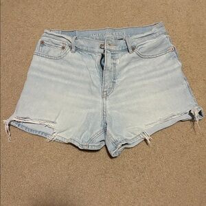 American Eagle Light Wash High Rise Distressed Denim Shorts Size 6